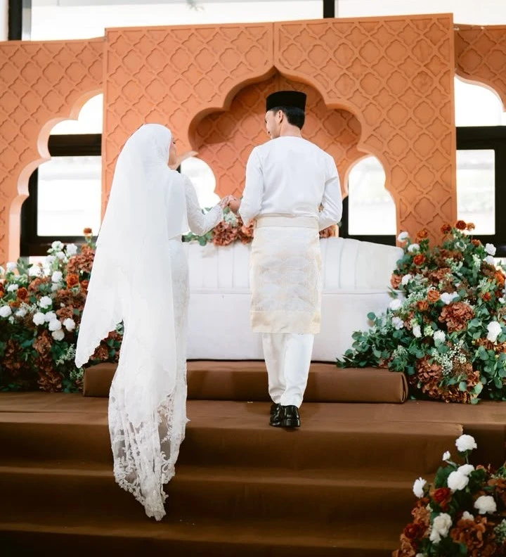 Aqil & Eisya